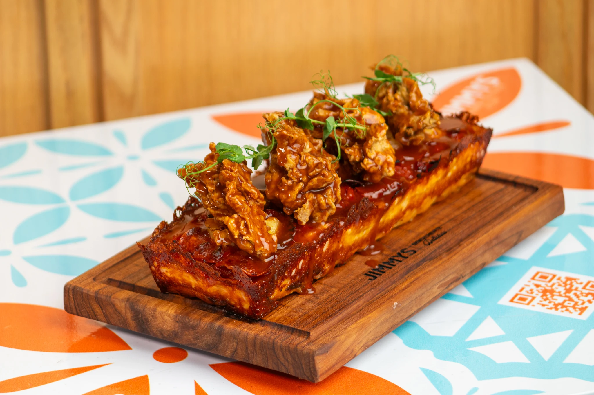 La Hawaiian Crunch Pizza